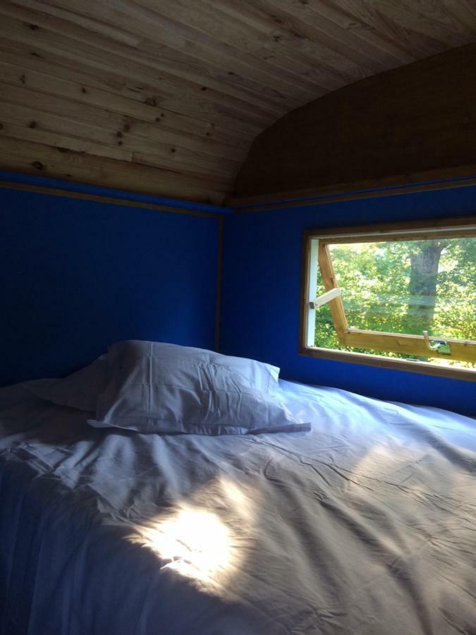 Les Roulottes De L'Airou Hotel Beauchamps  Luaran gambar